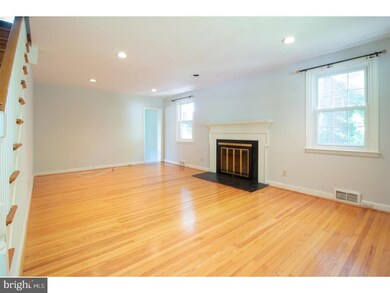 512 E Spring Ave, Ardmore, PA 19003 - photo 2