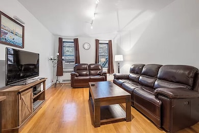 350 E 54th St unit 3K, New York, NY 10022 - photo 4