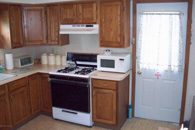 974 Carmalt St, Scranton, PA 18519 - photo 2