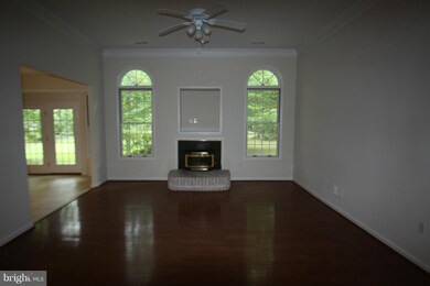 11485 Mohawk Ct, Swan Point, MD 20645 - photo 2