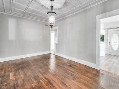 1210 W Woodard St, Denison, TX 75020 - photo 4