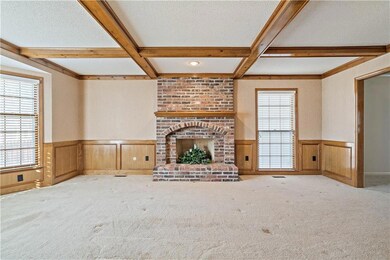 9408 Twilight Ln, Lenexa, KS 66219 - photo 6