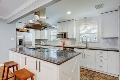 1815 Chantilly Ln, Houston, TX 77018 - photo 4