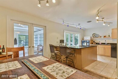 410 Duvall Ln, Annapolis, MD 21403 - photo 6