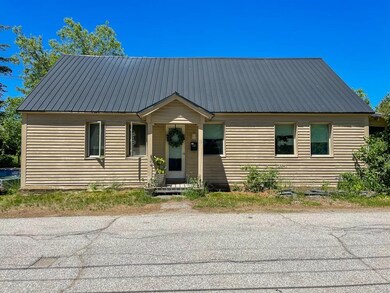 19 Cross St, Whitefield, NH 03598 - photo 2