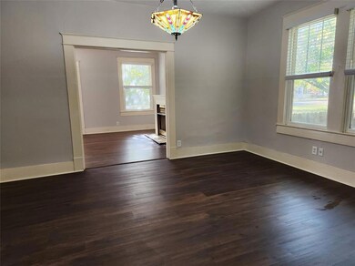 306 W Maple St, Whitewright, TX 75491 - photo 4