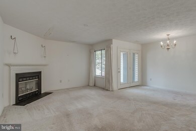 2112 Whitehall Rd unit 1A, Frederick, MD 21702 - photo 2