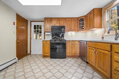 277 Hampstead Rd, Derry, NH 03038 - photo 7