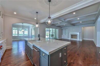 724 Ellsworth Rd, Charlotte, NC 28211 - photo 5