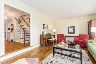 Y-4606 Burbank Dr. Columbus, OH010