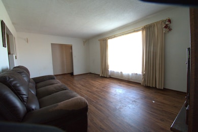 516 W 16th St, Boone, IA 50036 - photo 3