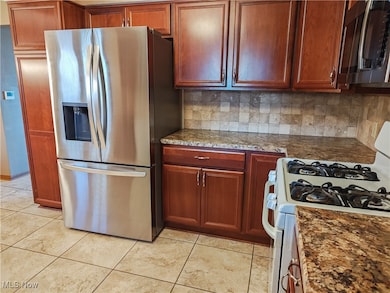 9727 Deltona Dr, New Middletown, OH 44442 - photo 7