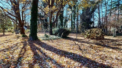 602 S Main St, Dobson, NC 27017 - photo 6