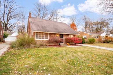 22686 Maple Ave, Farmington, MI 48336 - photo 3