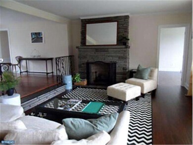 605 Stenton Ave, Flourtown, PA 19031 - photo 3