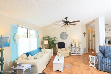 5 1021 Sebastian Rd - Living Room - View