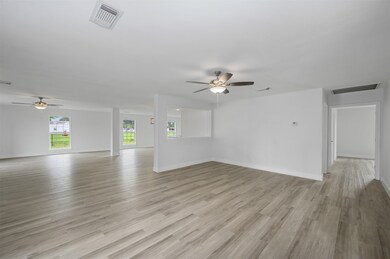 20017 Sanchez Rd, Alvin, TX 77511 - photo 7