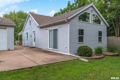 3539 W Mary Knoll Ct, Peoria, IL 61615 - photo 7