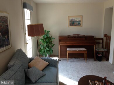 9 Spirit Ln, Owings Mills, MD 21117 - photo 3