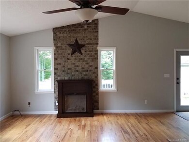 8 K-9 Dr, Burnsville, NC 28714 - photo 4