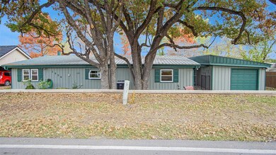 1020 W Lake Dr, Weatherford, TX 76087 - photo 3