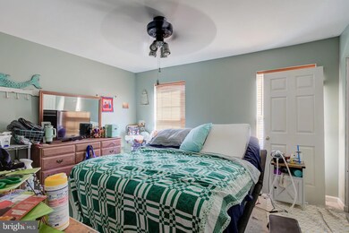 1839 Tiger Lily Cir, Woodbridge, VA 22192 - photo 6