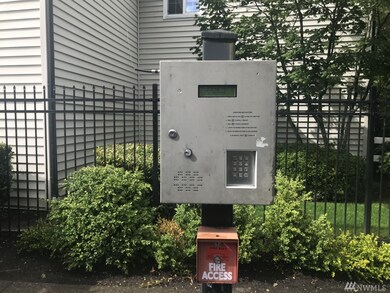 12404 E Gibson Rd unit L303, Everett, WA 98204 - photo 3