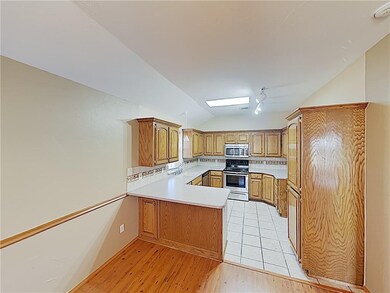 2125 NE 13th St, Moore, OK 73160 - photo 7