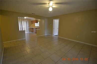 8610 Wood Ridge Rd, Tampa, FL 33619 - photo 3