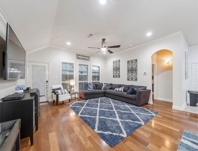 6014 Stilson Branch Ln, Houston, TX 77092 - photo 7