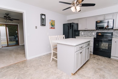 585 Sheridan St unit 46, Chicopee, MA 01020 - photo 7