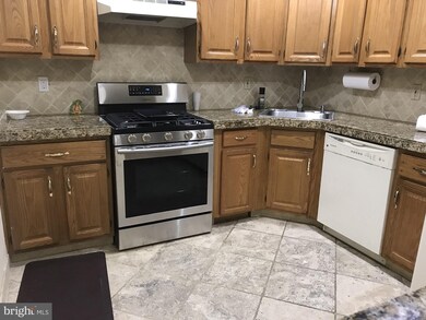 37 Voscek Ct, Lawrence Township, NJ 08648 - photo 5