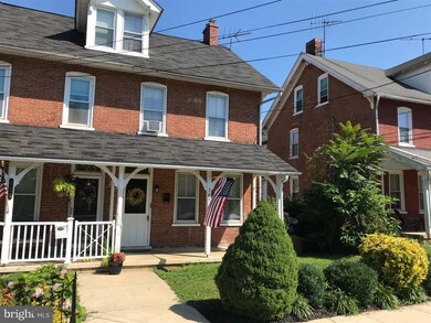 109 Webster Ave, Downingtown, PA 19335 - photo 2