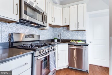 30 Hanover Place NW unit 2, Washington, DC 20001 - photo 5