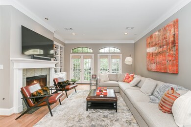 1707 Welch St, Houston, TX 77006 - photo 2