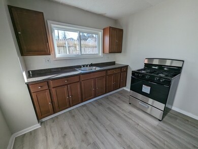 22 Flint St, Fall River, MA 02723 - photo 2