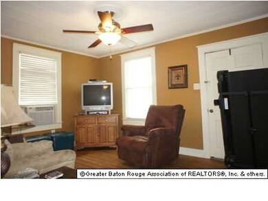FAMILY ROOM VIEW 2
