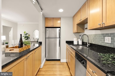 The Chastleton unit 734, Washington, DC 20009 - photo 6