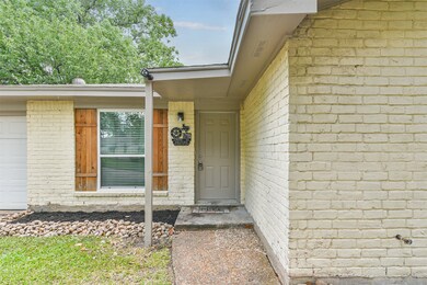 17115 Townes Rd, Friendswood, TX 77546 - photo 4