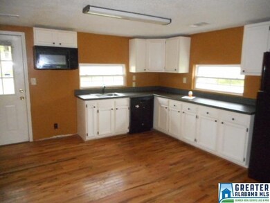 2212 1st Place NW, Center Point, AL 35215 - photo 4