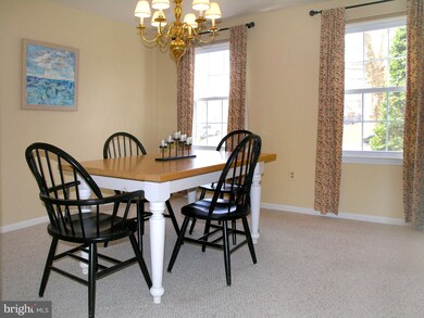 6215 Hidden Canyon Rd, Centreville, VA 20120 - photo 7
