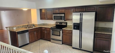 14102 Lakeside Blvd N, Shelby Township, MI 48315 - photo 2