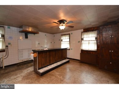 2064 Bushkill Center Rd, Bath, PA 18014 - photo 5