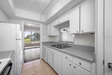 50 Liberty Way unit 10, Palm Harbor, FL 34684 - photo 7