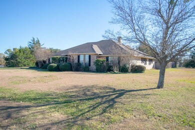 180 Melrose Cir, Denison, TX 75020 - photo 3