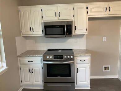 523 S Poseidon Way, Raymore, MO 64083 - photo 5