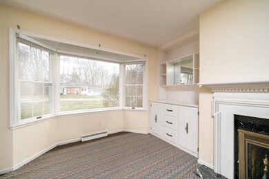 334 N Grand St, Marshall, MI 49068 - photo 5