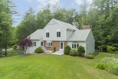 8 Willow Pond Dr, Goffstown, NH 03045 - photo 4