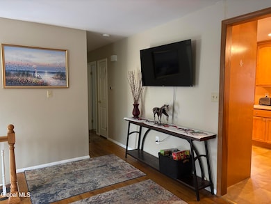 52 Trottingham Rd, Saratoga Springs, NY 12866 - photo 5