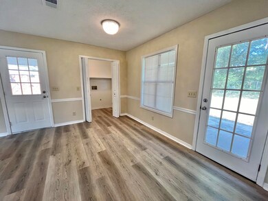 511 Belle Cir, Columbus, MS 39702 - photo 6